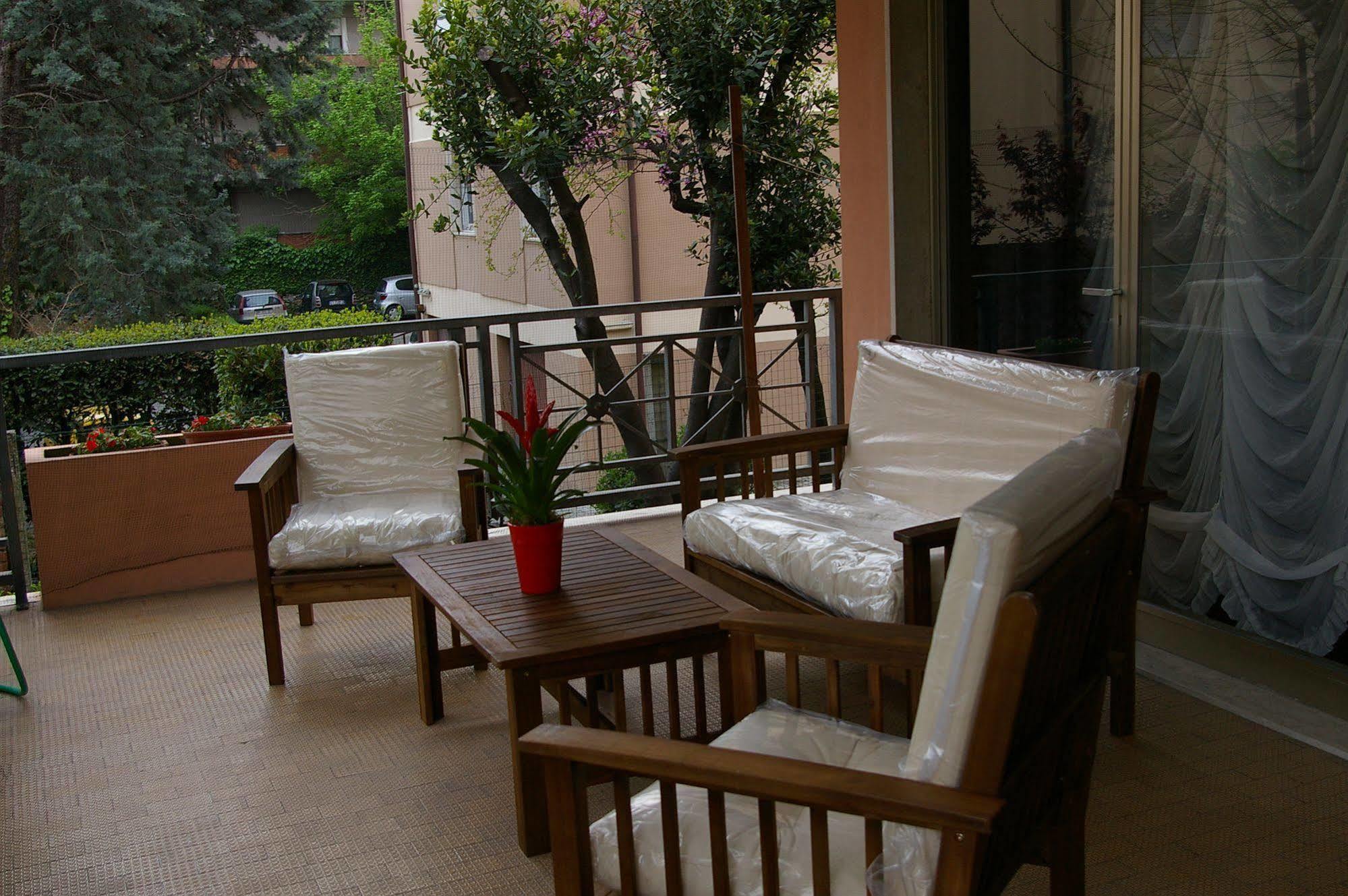 Hotel Gabrini Marina di Massa Exterior photo